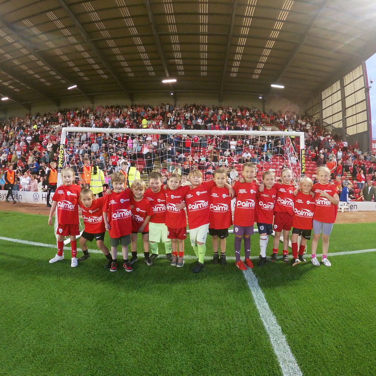 bfccommunity's tweet photo. As we gear up for @BarnsleyFC final home game of the season, we're taking a moment to look back at our incredible #HomeDebut programme.
โฝ An unforgettable opportunity for Barnsley's 7-year-olds to step onto the Oakwell pitch and score their first penalty at half-time!
A huge thank you to the Premier League Fans Fund and Palmer Construction for making it possible.
What a season itโs been roll on next year! ๐ดโช
#YouReds #BarnsleyFC #HomeDebut #Oakwell #PLFansFund @PLCommunities