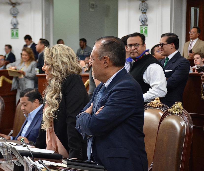 AriasNora's tweet photo. Como Grupo Parlamentario #PRDCDMX en el @Congreso_CdMex suscribimos la iniciativa para inhibir y combatir con mayor eficacia el delito de DESPOJO; es necesario sancionar con mayor rigor este ilícito con prisión preventiva oficiosa para quien lo realice. https://t.co/L10jU7UFjJ
