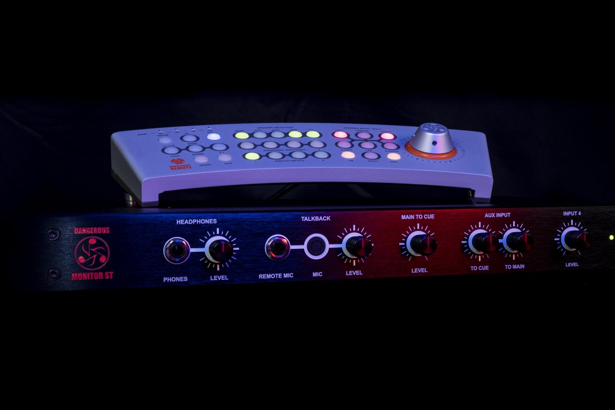 MONITOR ST delivers elite studio monitoring:

✔️ Seamless input &amp; speaker switching
✔️ Effortless cue mix management
✔️ Crystal-clear talkback
✔️ Ensures mixes translate perfectly

Command your studio: dangerousmusic.com/product/monito…

#dangerousmusic #MixDifferent