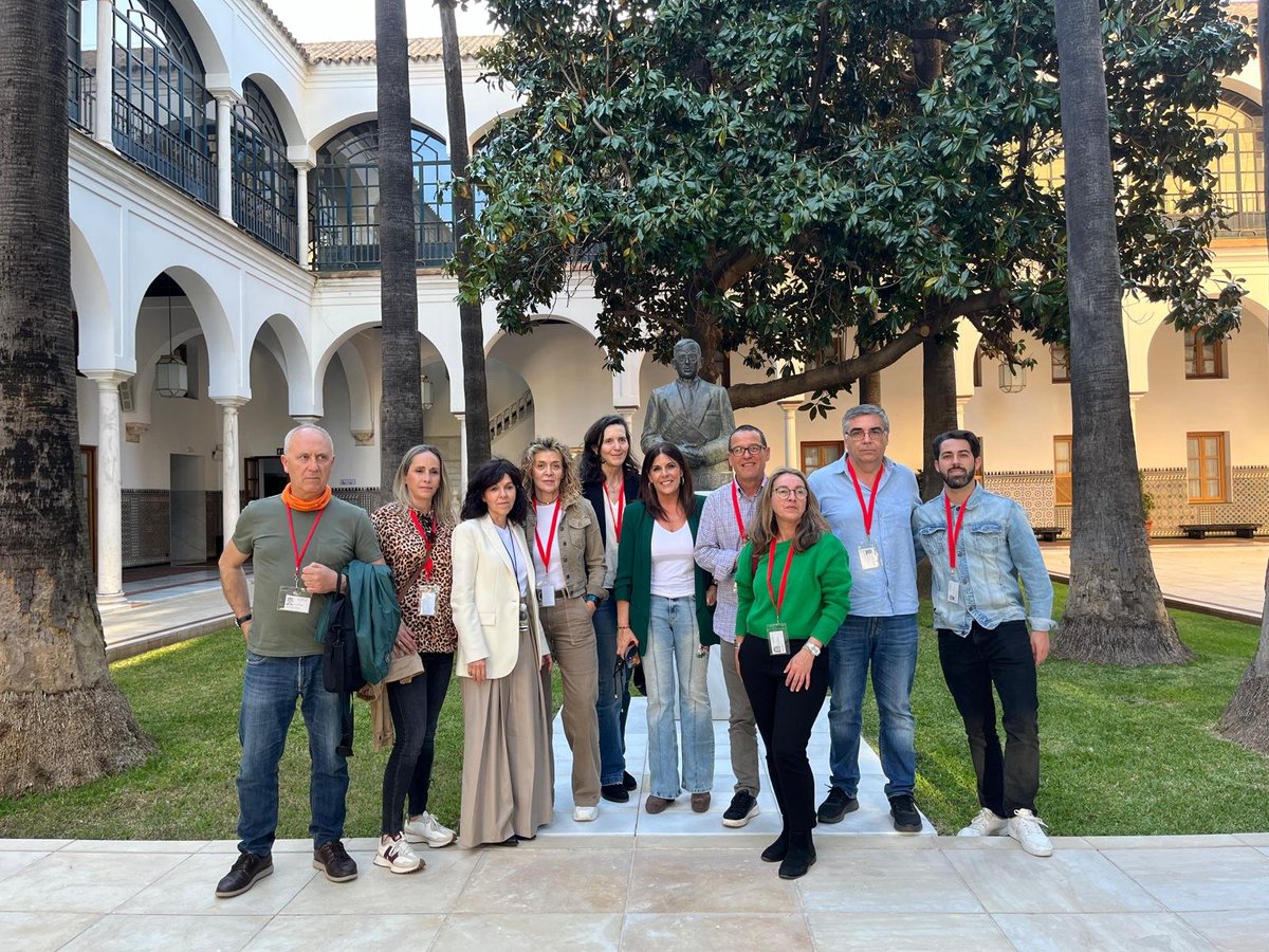 Ugt_A_Sanidad's tweet photo. El grupo socialista ha apoyado nuestra presencia en el Parlamento. 
La Consejera ha dicho que son "incidencias puntuales" los problemas de la Sanidad. Cara más dura. https://t.co/Npyp1ouTzB