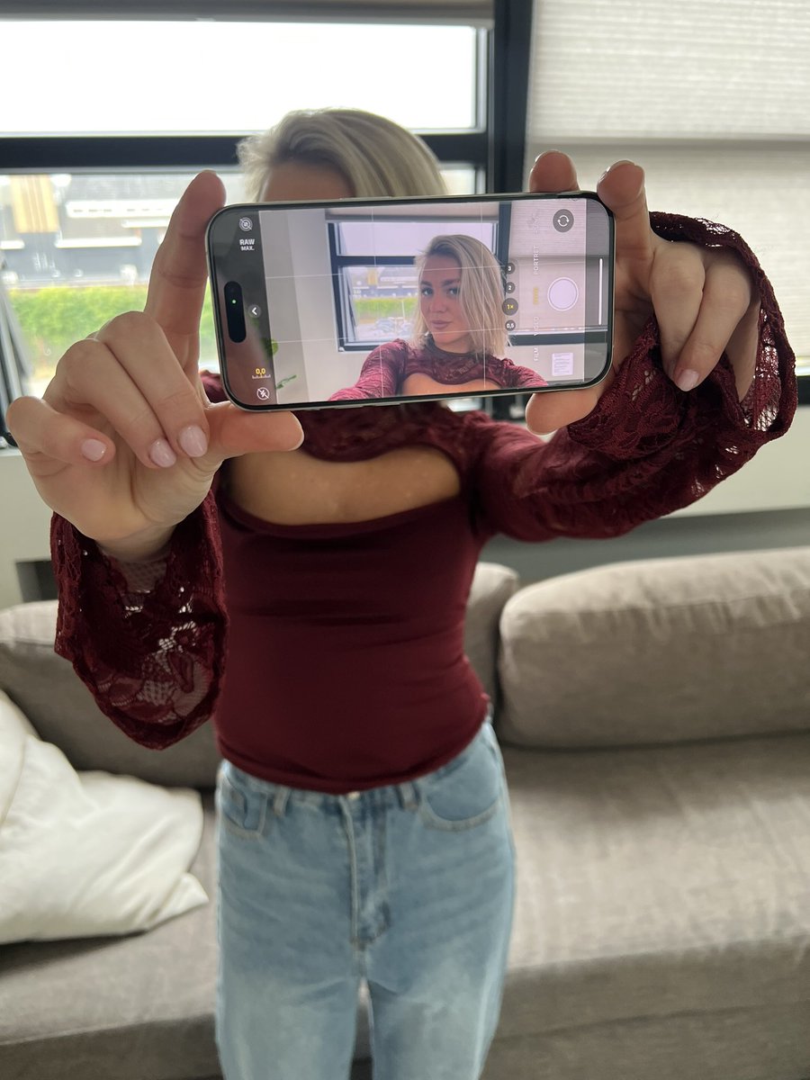 tsrileysky's tweet photo. sometimes i forget how hot i am… then i catch myself in a window reflection and remember why he’s obsessed. 💋 https://t.co/CcjPRIYYlh