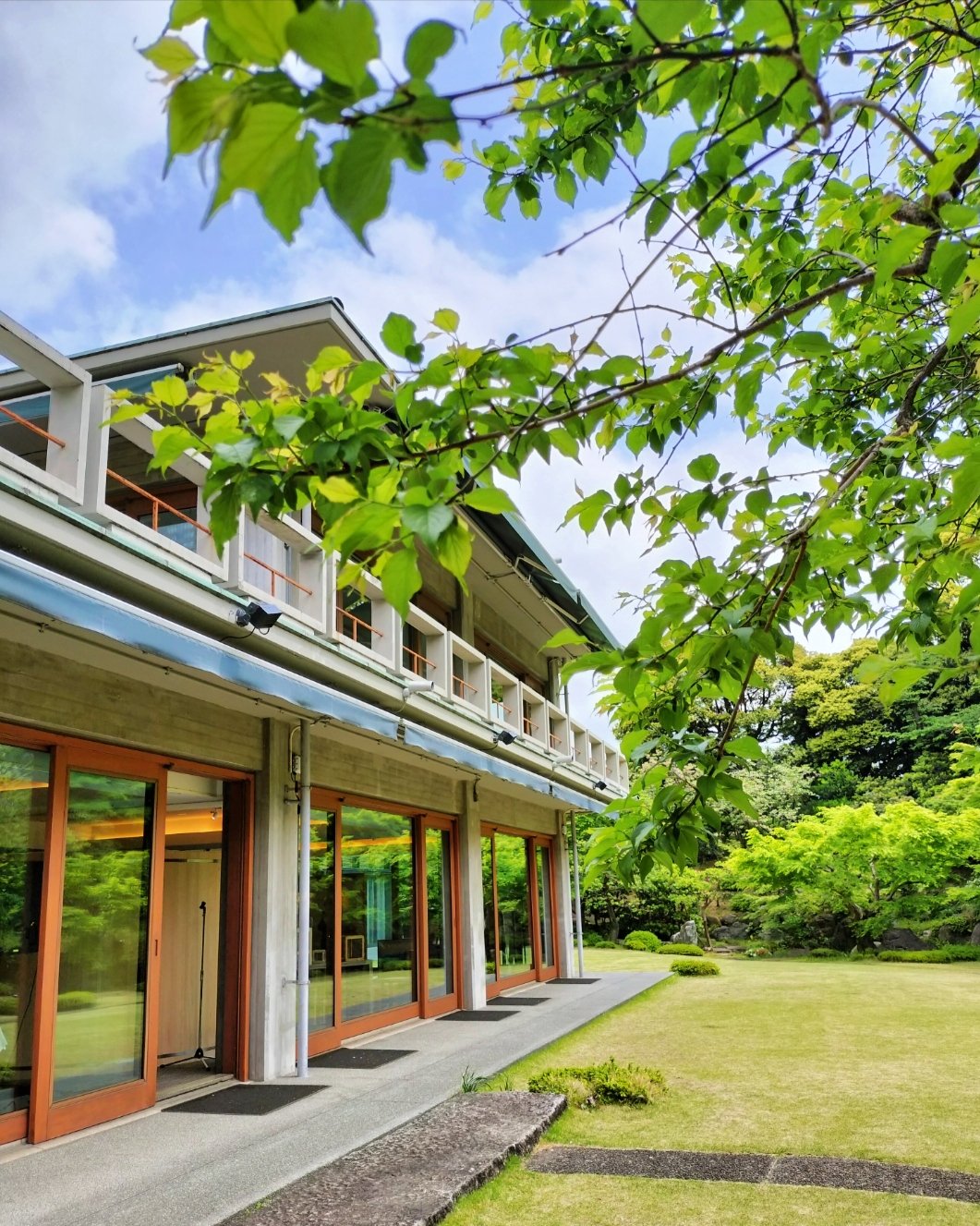 前川國男、坂倉準三、吉村順三の日本の近代建築を代表する三人の