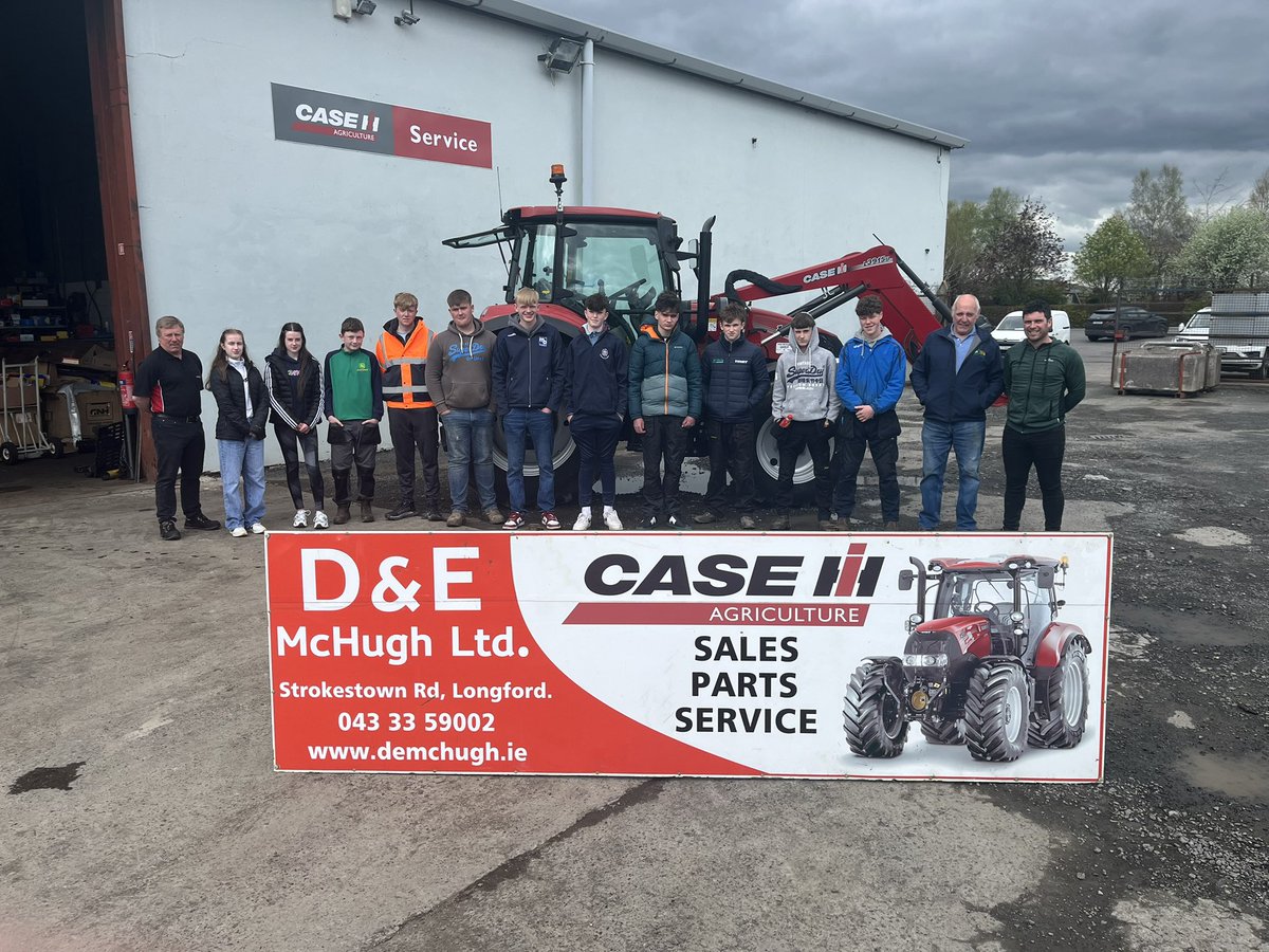 SeanMcKeon1973's tweet image. Longford @IFAmedia through @frsfarmservices
and courtesy of D&E McHugh farm machinery Longford. Hosted tractor safety and driver training for 13 to 17 year old boys and girls. Feedback from all was great and lots of skills and awareness learned.