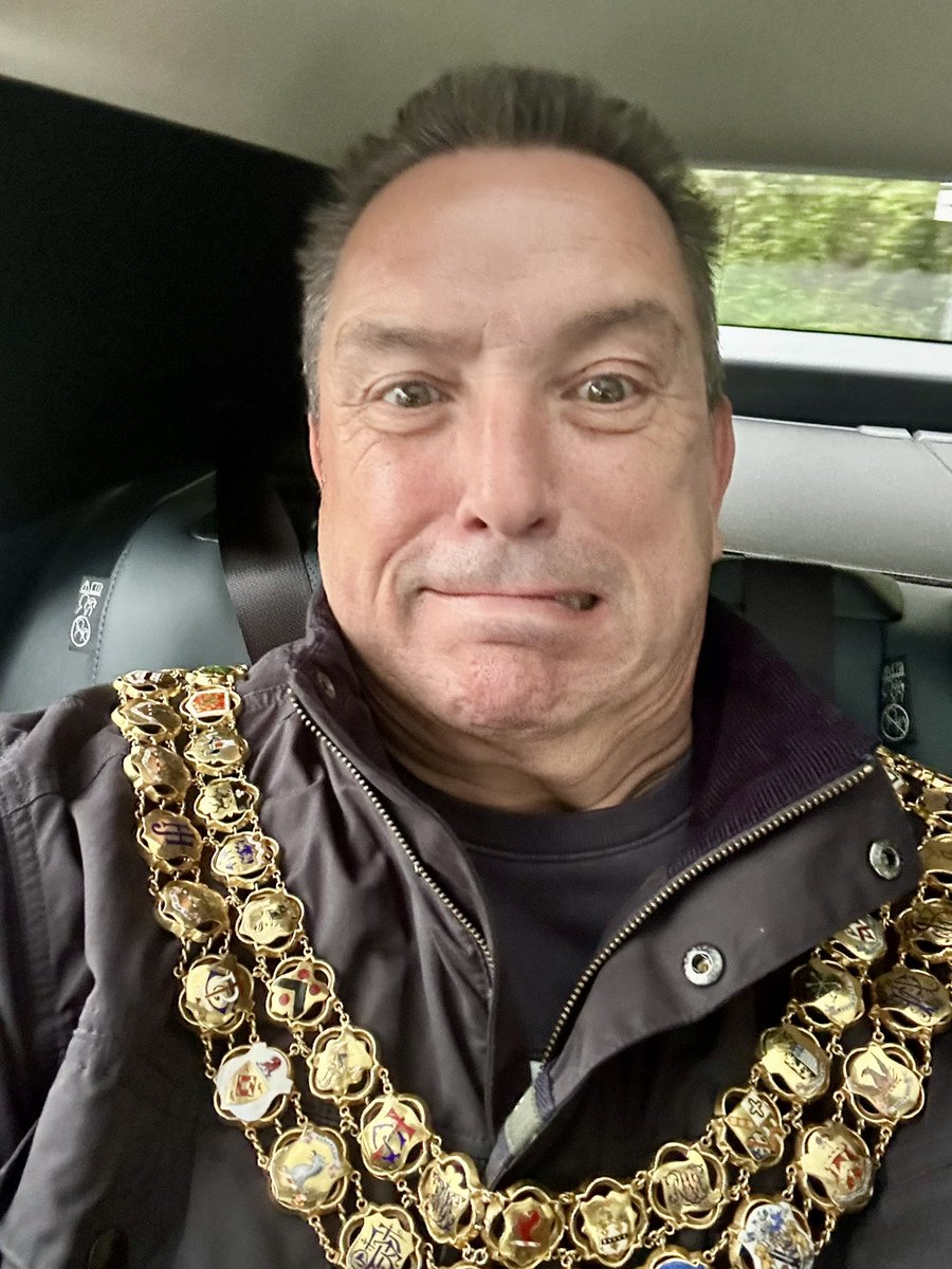Cllr Andy Morgan (@boltontory) on Twitter photo Dress down mayor tonight! Apparently I am going to be rescued from the moors by our amazing <a href="/MountainResqUK/">Mountain Rescue England and Wales</a> Bolton Mountain Rescue Team, more to follow!!
#TeamBolton
#togetherstronger
Mayor of Bolton Dress down mayor tonight! Apparently I am going to be rescued from the moors by our amazing <a href="/MountainResqUK/">Mountain Rescue England and Wales</a> Bolton Mountain Rescue Team, more to follow!!
#TeamBolton
#togetherstronger
Mayor of Bolton