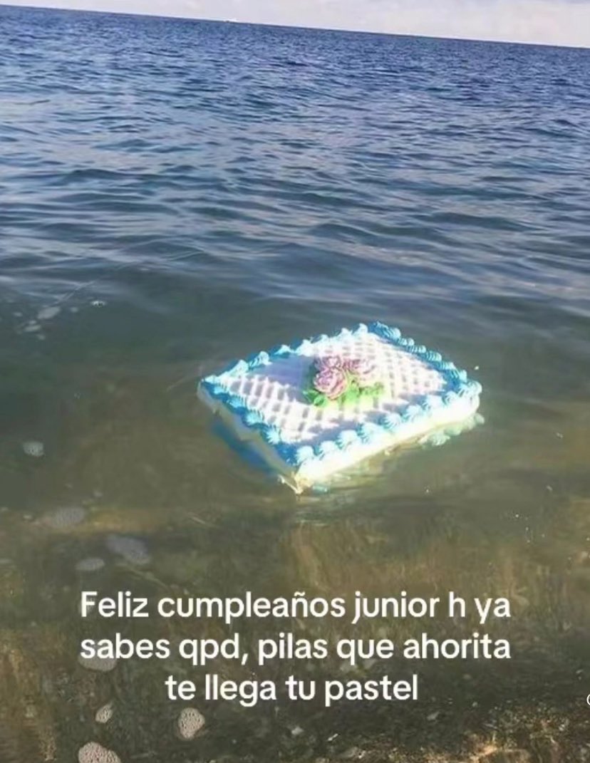 asheeeboouu's tweet photo. ahorita le llega https://t.co/q2TsJJIMXY
