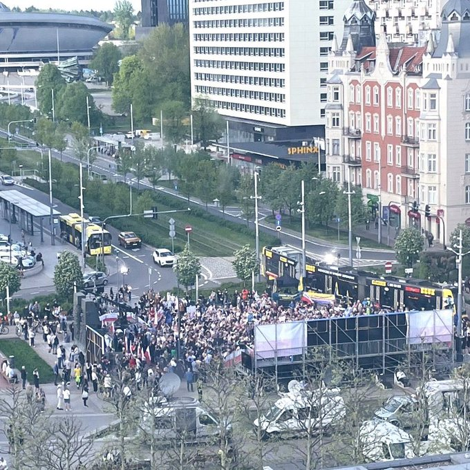 Tak wygląda frekwencja na wiecu R. Trzaskowskiego w Katowicach (!). 
Będzie nowy lider sondaży?