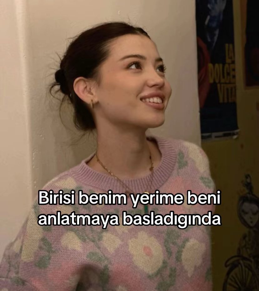 Alya (@alyareckles) on Twitter photo 