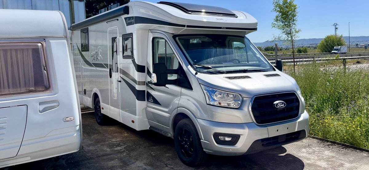 enriquengarcia's tweet photo. Ya no hay misterio y por fin ha llegado😍😍😍
Todavía tardará en venirse a casa que hay que instalar el GLP, la alarma, etc pero ganas hay de estrenarla😁
#nuevohogar #casaconruedas #wohnmobile #ford #mclouis https://t.co/KCPPwO38x0
