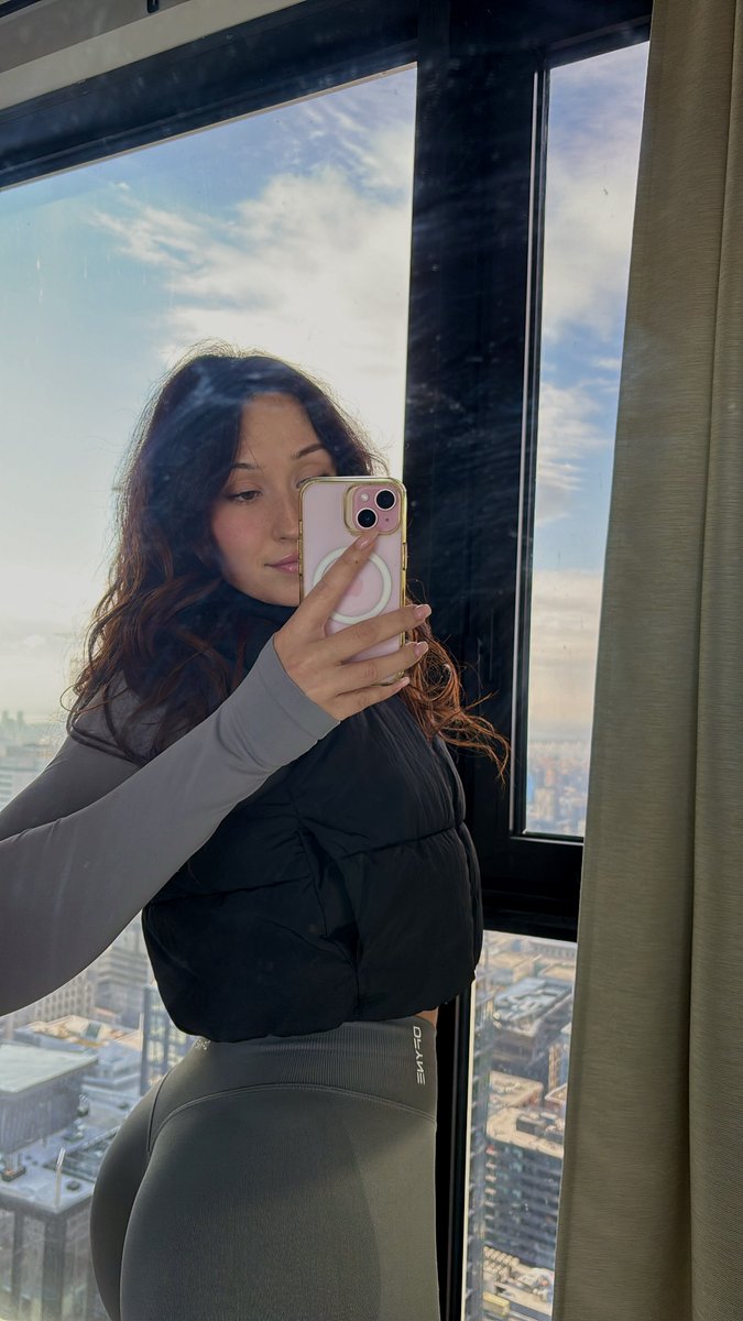 Your motivation. Your distraction 💋