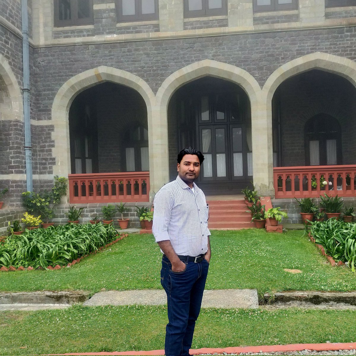 AsimRiyaz's tweet photo. #NewProfilePic https://t.co/n5iQIjM63p