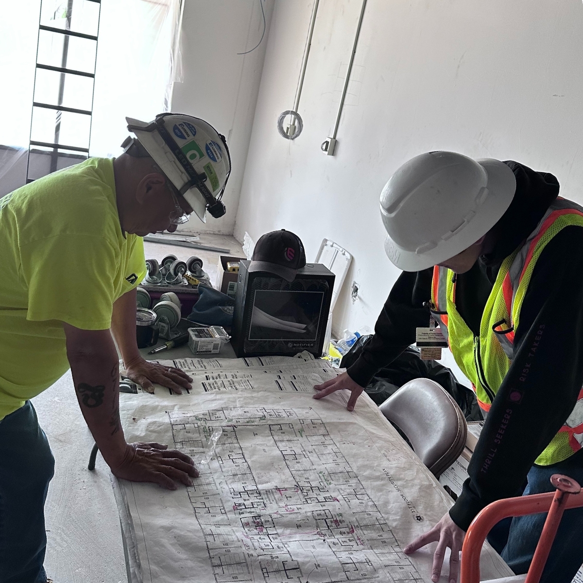 IntegElec's tweet image. Excited about our progress to enhance patient safety and connectivity at @CommunityMed! 💻🔒 Our team recently completed a major tech upgrade, paving the way for top-tier life-safety and communication systems.