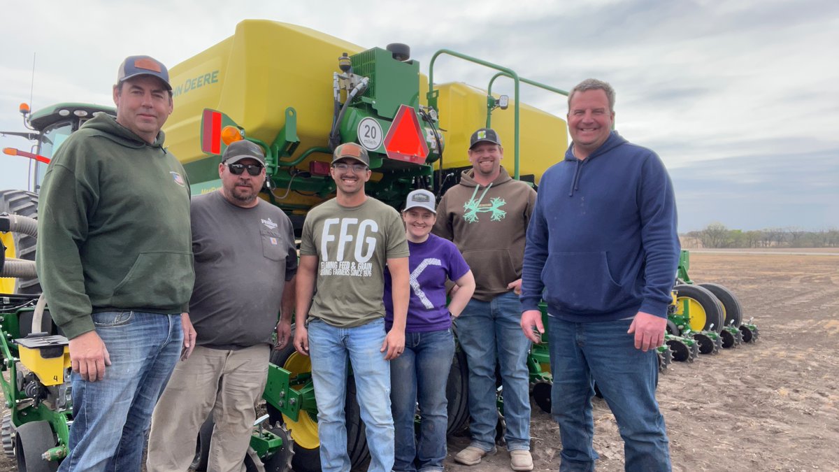 feed_grain's tweet photo. Alan Vogel dryland corn plot, Marion KS https://t.co/UeX0s08u0A
