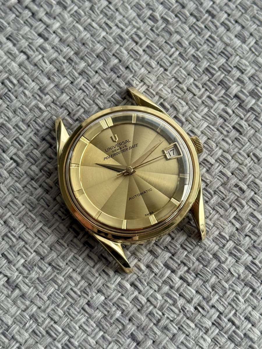 Jonatha60667679's tweet image. New In 💥
Une polerouter Or jaune avec son rare cadran à 12 facettes. Elle sort de restauration, très content de lui avoir donné une seconde jeunesse. 
Pour l’instant ça part dans la collection de polerouter. Elle sera peut être à la vente un jour.