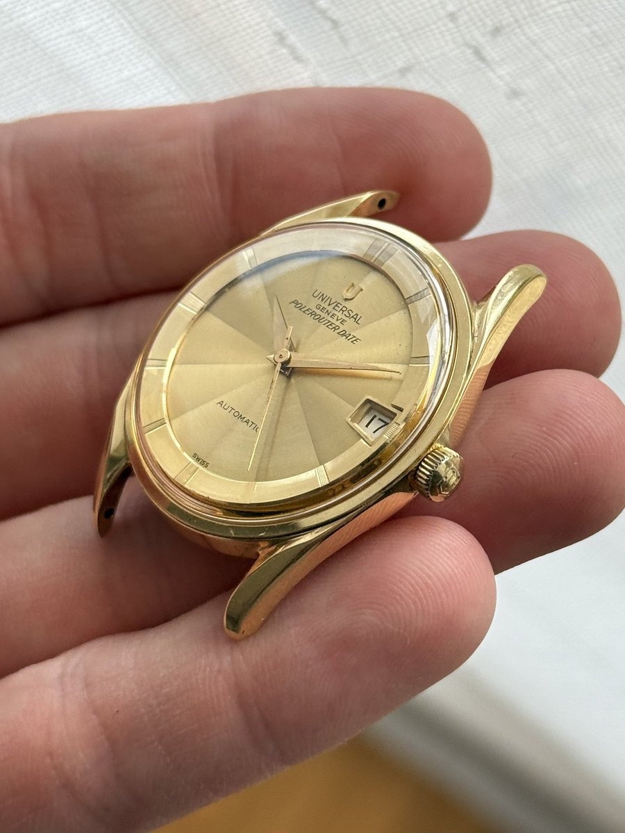 Jonatha60667679's tweet image. New In 💥
Une polerouter Or jaune avec son rare cadran à 12 facettes. Elle sort de restauration, très content de lui avoir donné une seconde jeunesse. 
Pour l’instant ça part dans la collection de polerouter. Elle sera peut être à la vente un jour.