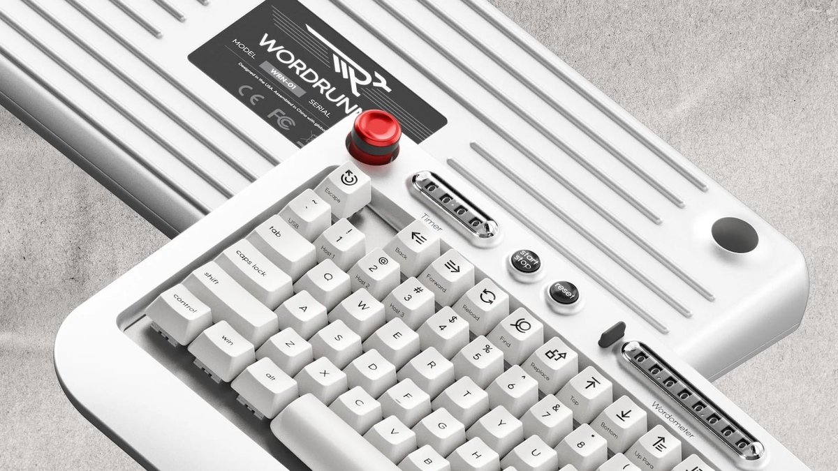 GadgetFlow's tweet image. Write without distractions on the Freewrite Wordrunner—a mechanical keyboard made for focused, fast writing. 📝⌨️ #WritersTool #Freewrite #MechanicalKeyboard #Productivity 
thegadgetflow.com/product/freewr…