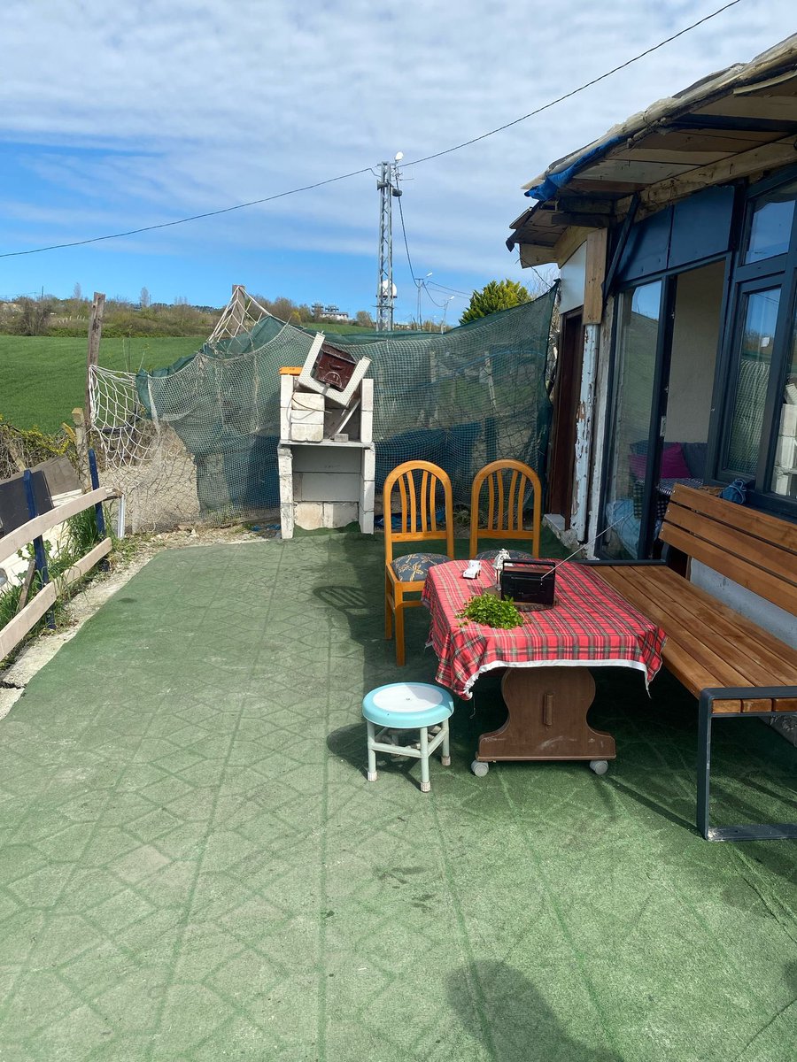 Arsa, tarla, bağ, bahçe alın diye insanlar boşuna yaygara koparmıyorlar.
İstanbul’un dip dibe evlerindense günü burda atlatmak ailemiz için paha biçilemez bir fırsattı.
#deprem 
#gecmisolsunistanbul