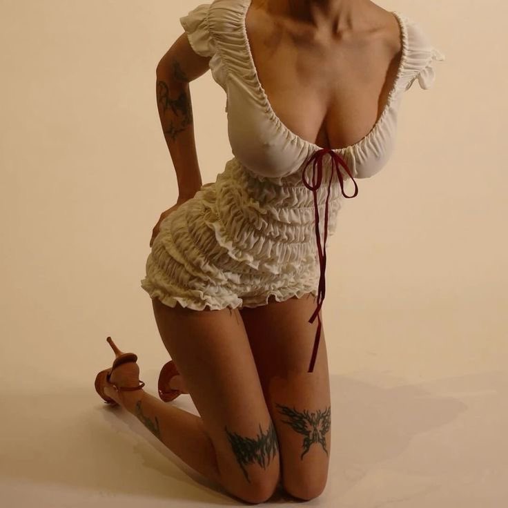 suaverotic's tweet image. 