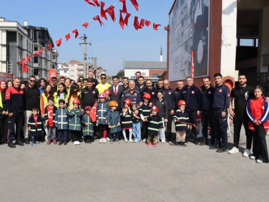 Çocuklarla cıvıl cıvıl geçen bir 23 Nisan yaşadık 😊