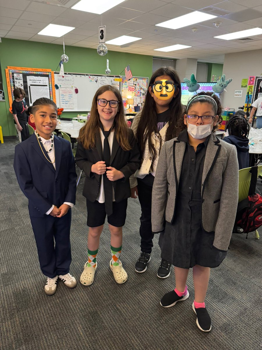 reallifeMsFrizz's tweet image. Math Court for STAAR Review today! I love this activity- the kids get SO into it and the discourse is amazing! #bangbear #cfisdmath