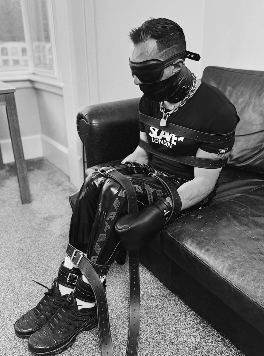 Thanks <a href="/fetishdreamer95/">FetishDreamer</a> for hosting me. This is exactly how I pictured my London visit.