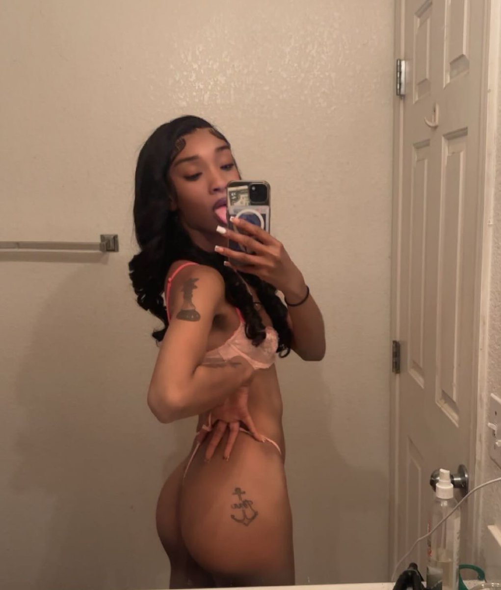 akingsdestiny's tweet photo. check my new post 👅 https://t.co/ErZ9Vj5ddu https://t.co/N5nWBWp9r4
