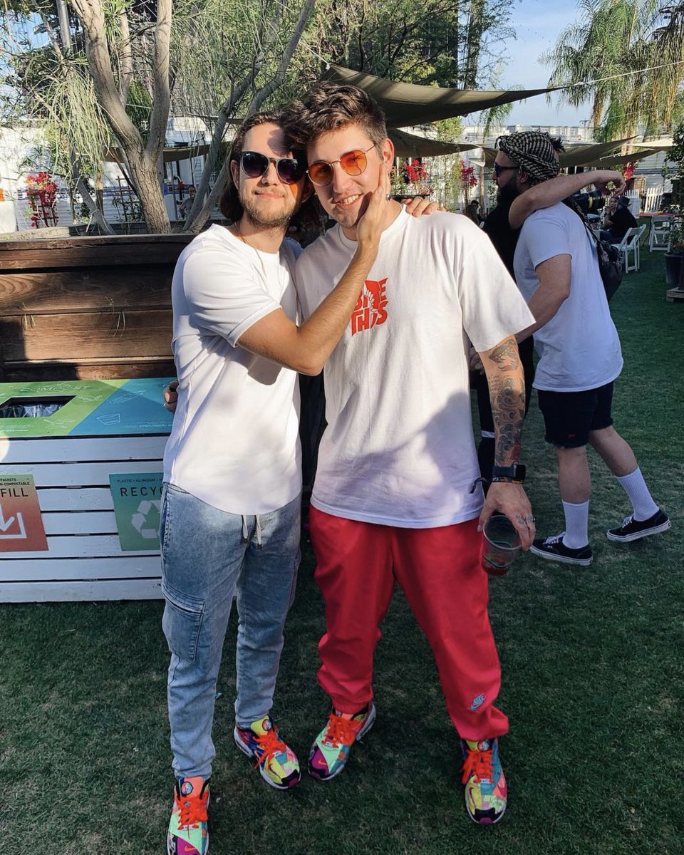 Watching the livestreams the last two weekends got me back in my feelings so I took a stroll down memory lane from the times I got to play at coachella. So many core memories here 🥲