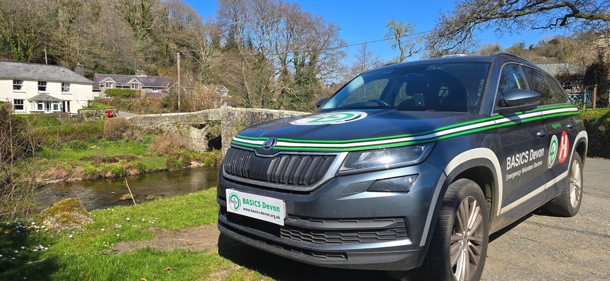 BASICSdevon's tweet photo. Conor & Jack spent time in rural Devon, stopping at Huckworthy Bridge, responding to a call & delivering collection cans to supporters. This provided Paramedic Jack with valuable experience in pre-hospital care. To get involved, visit https://t.co/eCpJdwkZdB. #ruralresponse https://t.co/iCqUxg9P1x