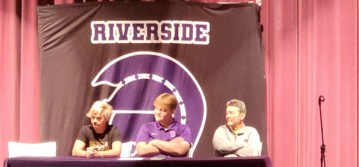 Congratulations Will Wentz for signing with <a href="/WVSU_GoJackets/">WVSU Athletics</a> Golf team! #oWn