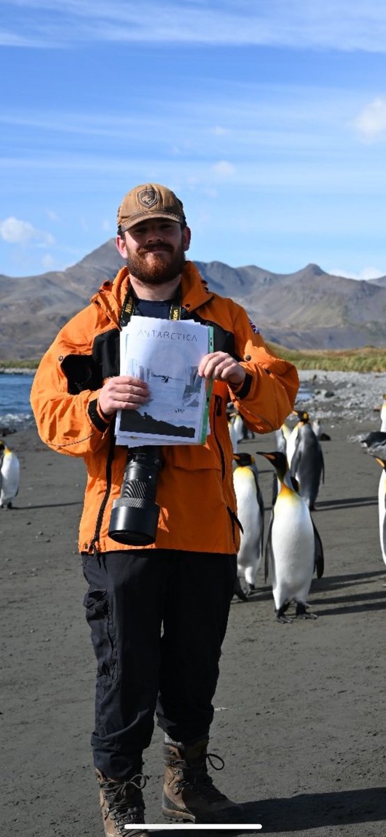 Awesome to return from the Easter holidays to find the anticipated picture of our flag in Antarctica. Awesome project, thanks <a href="/fiona_616/">Fiona Sheriff 👨‍👩‍👧‍👧🌍</a> <a href="/UKPolarNetwork/">UK Polar Network</a>. Now to reveal the winner in school….
