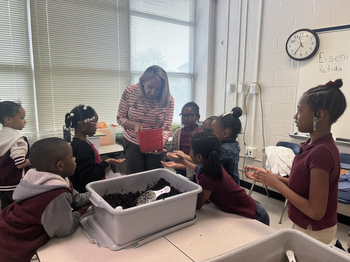 FCS Teaching Museum (@teachingmuseum) on Twitter photo What are <a href="/StonewallTell/">Stonewall Tell ES</a> 1st graders up to? Digging in the Dirt and learning about plants, worms and salads!! <a href="/RonMaxwellFCS1/">Ron Maxwell (@FCS)</a> <a href="/FultonCoSchools/">FultonCountySchools</a> <a href="/BFGaskins/">Brannon F. Gaskins</a> <a href="/ShannonNKersey/">Shannon Kersey, PhD</a> <a href="/RebeccaSWms/">Rebecca Williams</a> <a href="/EricaFox_EdD/">Erica Fox, Ed.D</a> What are <a href="/StonewallTell/">Stonewall Tell ES</a> 1st graders up to? Digging in the Dirt and learning about plants, worms and salads!! <a href="/RonMaxwellFCS1/">Ron Maxwell (@FCS)</a> <a href="/FultonCoSchools/">FultonCountySchools</a> <a href="/BFGaskins/">Brannon F. Gaskins</a> <a href="/ShannonNKersey/">Shannon Kersey, PhD</a> <a href="/RebeccaSWms/">Rebecca Williams</a> <a href="/EricaFox_EdD/">Erica Fox, Ed.D</a>