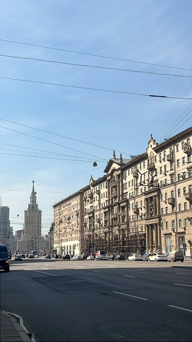 в Москве солнце