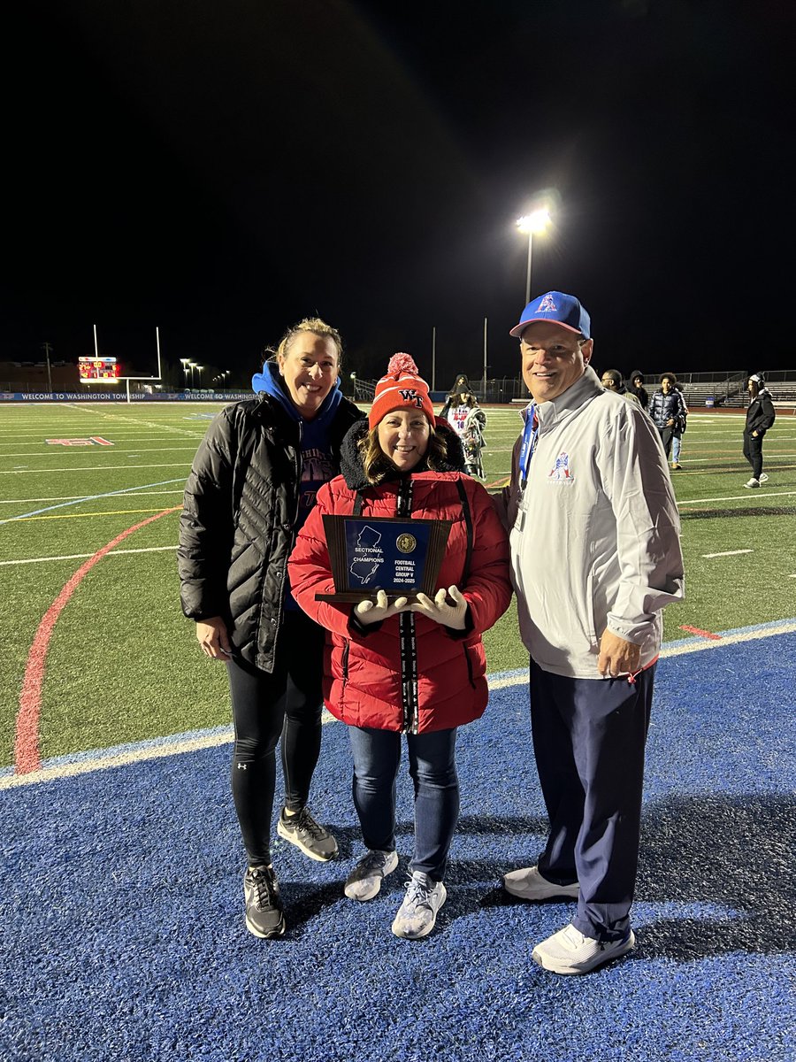 Kevin Murphy (@kevinmurphyad) on Twitter photo Happy Administrative Assistants Day 🎉
Celebrating two of the best !
Mrs. Pfizenmayer
Mrs. Moore
Our <a href="/WTHS_Athletics/">WTHS Athletics</a> team appreciates everything you do for our student athletes and staff !! Happy Administrative Assistants Day 🎉
Celebrating two of the best !
Mrs. Pfizenmayer
Mrs. Moore
Our <a href="/WTHS_Athletics/">WTHS Athletics</a> team appreciates everything you do for our student athletes and staff !!