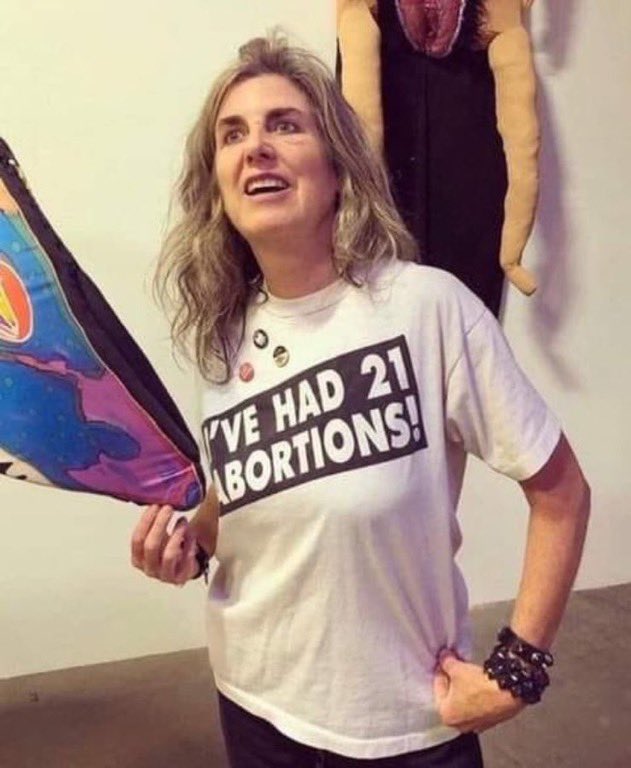 Thrilla the Gorilla tweet media