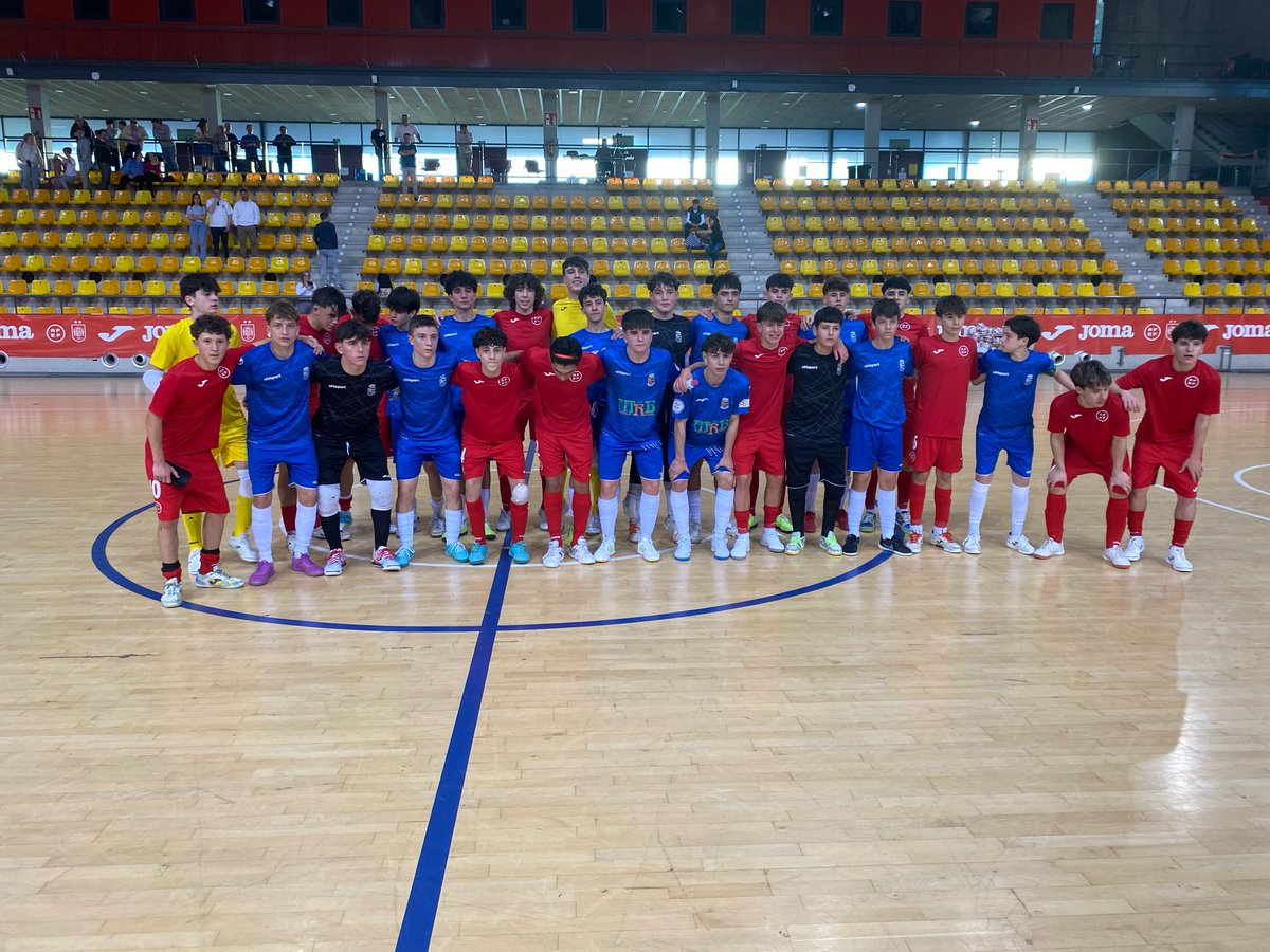 Futsal RFEF (@futsalrfef) on Twitter photo 🚨 Lᴀ sᴜʙ-15 ᴘᴏɴᴇ ᴇʟ ʙʀᴏᴄʜᴇ ᴀ sᴜ ᴄᴏɴᴄᴇɴᴛʀᴀᴄɪᴏ́ɴ ᴄᴏɴ ɢᴏʟᴇᴀᴅᴀ (6-0)
➡️ Los de Mon Barreiro se imponen a <a href="/1mostolesfs/">MRB-FS Móstoles</a> cadete
🔗 rfef.es/es/noticias/la…
#FutsalEspaña #NuestraBase 🚨 Lᴀ sᴜʙ-15 ᴘᴏɴᴇ ᴇʟ ʙʀᴏᴄʜᴇ ᴀ sᴜ ᴄᴏɴᴄᴇɴᴛʀᴀᴄɪᴏ́ɴ ᴄᴏɴ ɢᴏʟᴇᴀᴅᴀ (6-0)
➡️ Los de Mon Barreiro se imponen a <a href="/1mostolesfs/">MRB-FS Móstoles</a> cadete
🔗 rfef.es/es/noticias/la…
#FutsalEspaña #NuestraBase