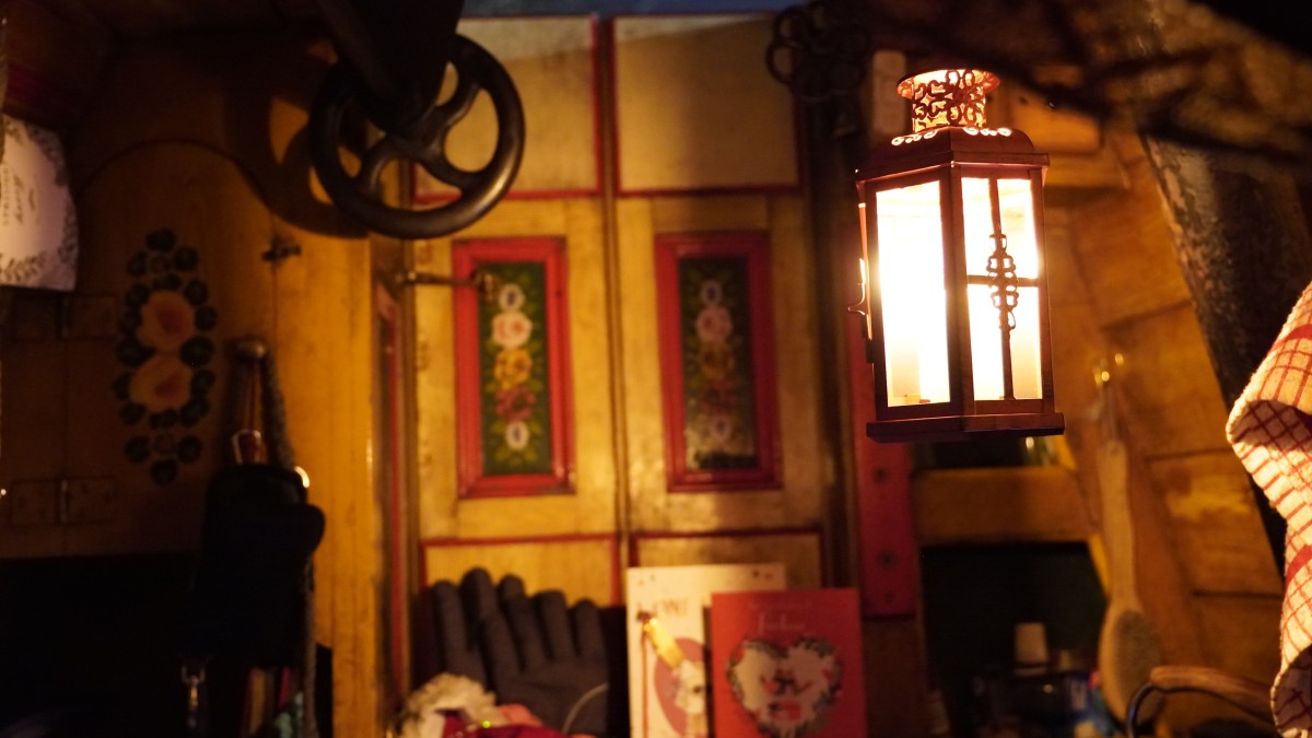 Thank you for all the messages of orders and support.
With Bank holiday over and nothing but choco rich tea biscuits left in the cupboard.
After a few days off and now it's back to work.

Setting off from Cowroast tomorrow expecting to arrive in Uxbridge next Wednesday.