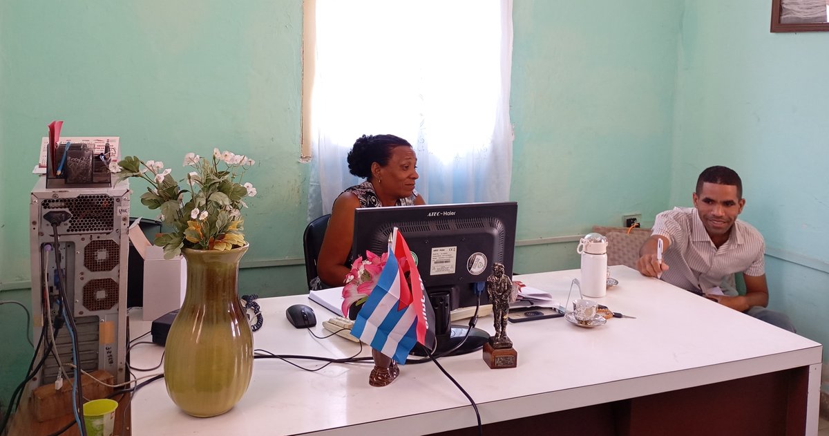 dpestgo's tweet photo. Visita de la Dirección de Información y Comunicación Social a la #dpestgo con el objetivo de evaluar el trabajo desarrollado en la Comunicación Institucional en #SantiagoDeCuba #CubaMined https://t.co/mR328CBEMT