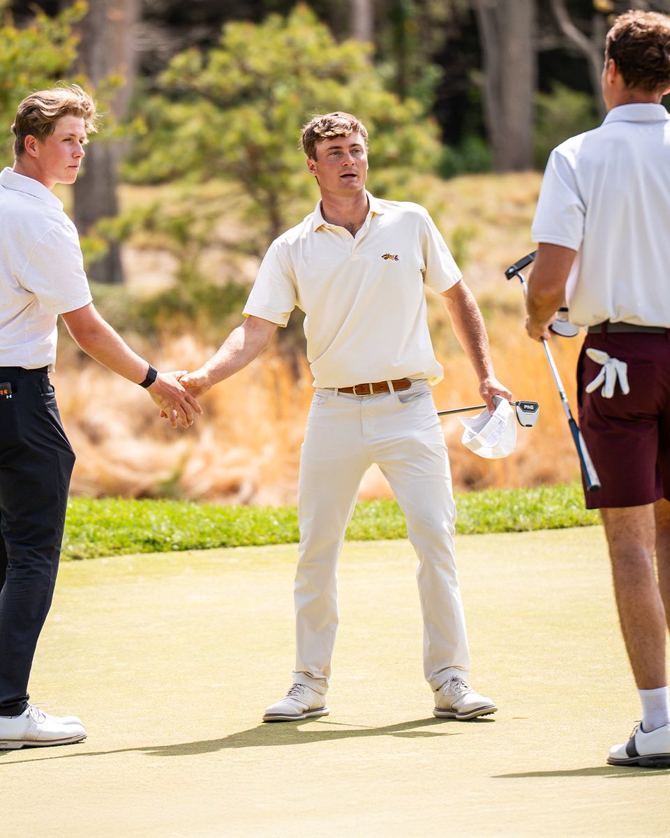 DrexelGolf's tweet image. Left it all on the course. Proud doesn&apos;t even begin to cover it. 

Forced a playoff with grit, heart, and a clutch eagle from Griffin Mitchell, but fell just short in the first CAA Championships playoff round since 2009. The future is so bright for Drexel Golf. 💙💛🐉