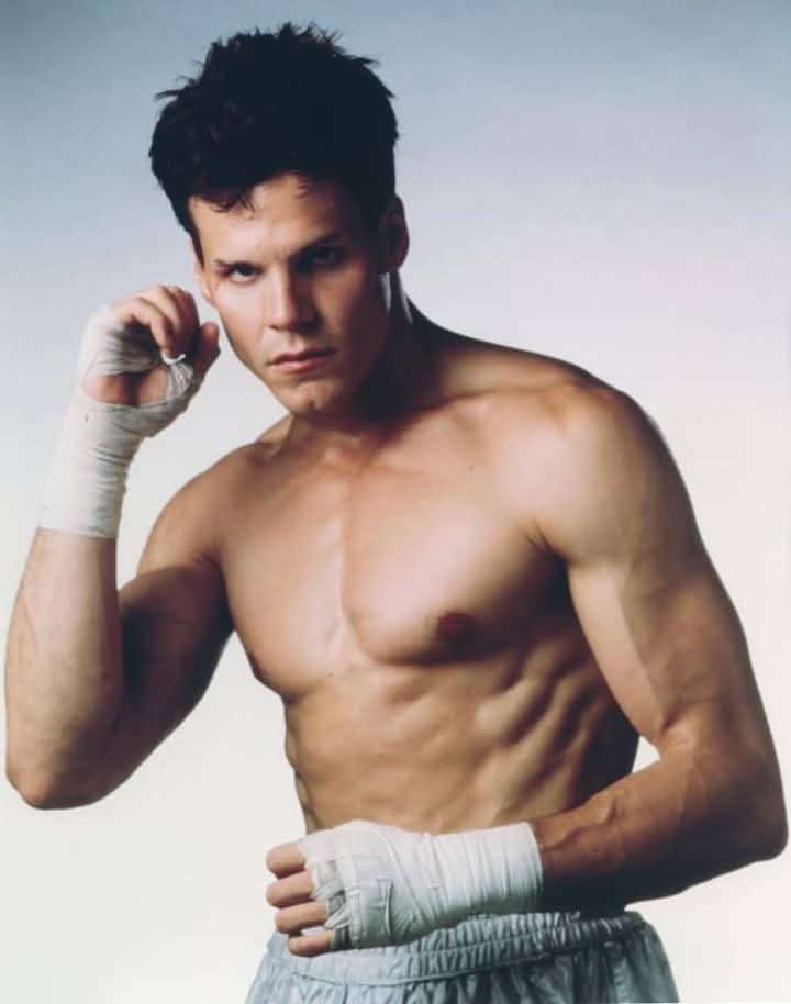 barbaravitali2's tweet image. Happy Birthday to #CraigSheffer April 23,1960 #OneTreeHill #FlyPaper #CodeOfHonor