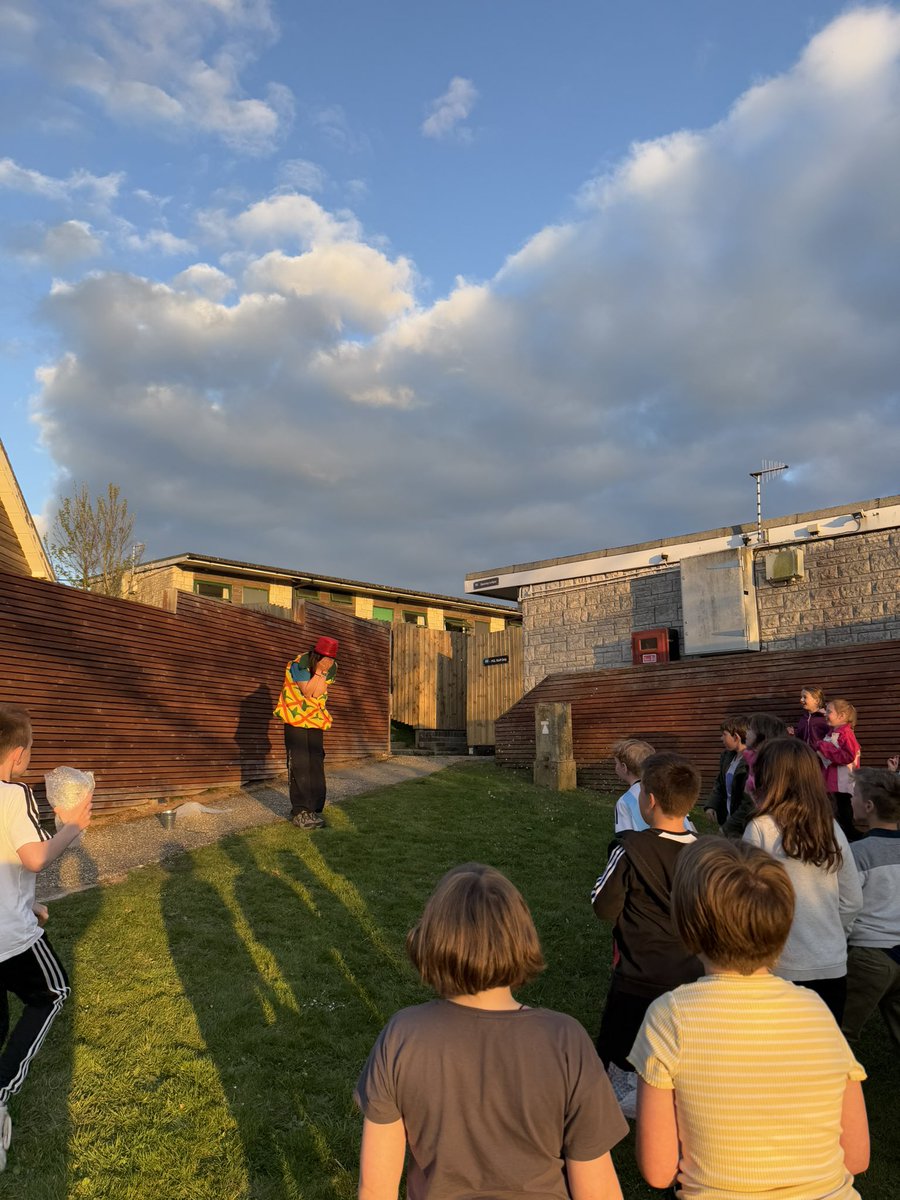 Huish Episcopi Primary School tweet media