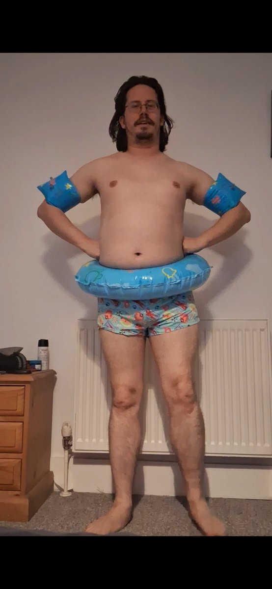 Went to the shop and picked myself up some new swimwear. How do I look?
