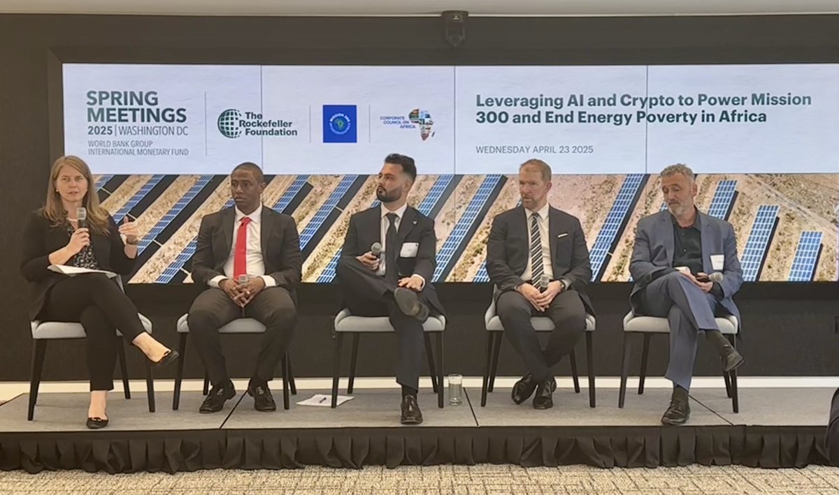 Today on the sidelines of the #WBGMeetings we hosted key stakeholders to  discuss how AI, blockchain & crypto can transform African electrification  through #Mission300. See how harnessing these technologies can help bring