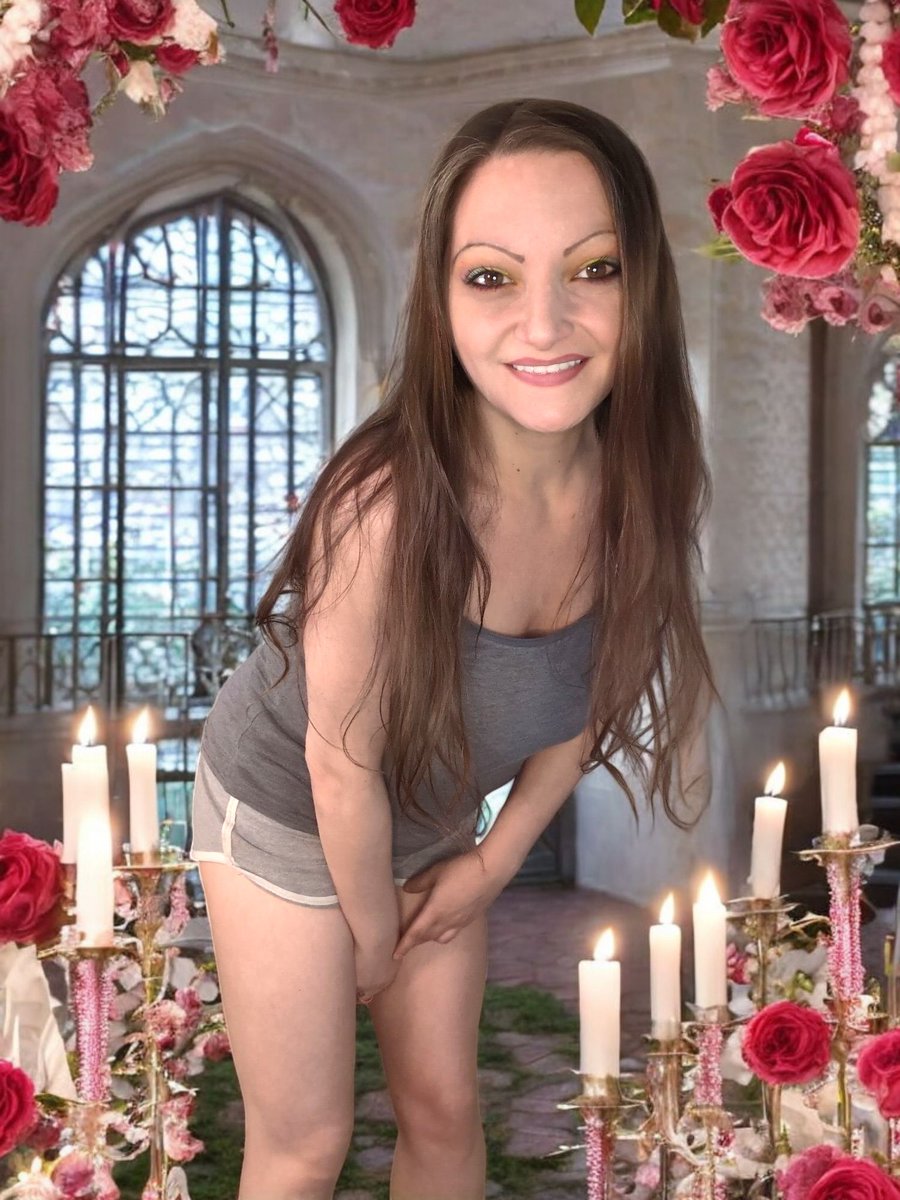 RenRose321's tweet image. 🎶💃 Shake your head like an Etch A Sketch, clear the doubts, refresh your vibe! Keep going, keep growing, you’ve got this! 🌟 #MindsetReset #KeepItReal