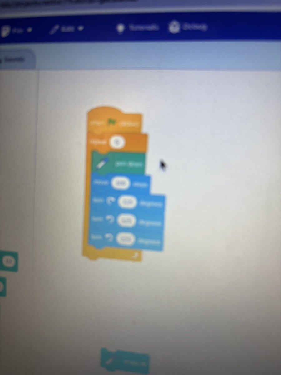 BroomfieldsJnr's tweet photo. 5LV have enjoyed developing coding pathways that create shapes. We are hoping that our experimenting will result in digital art work in the style of Kandinsky. #broomfieldsyear5 #broomfieldscomputing https://t.co/Xhr56W9gCp