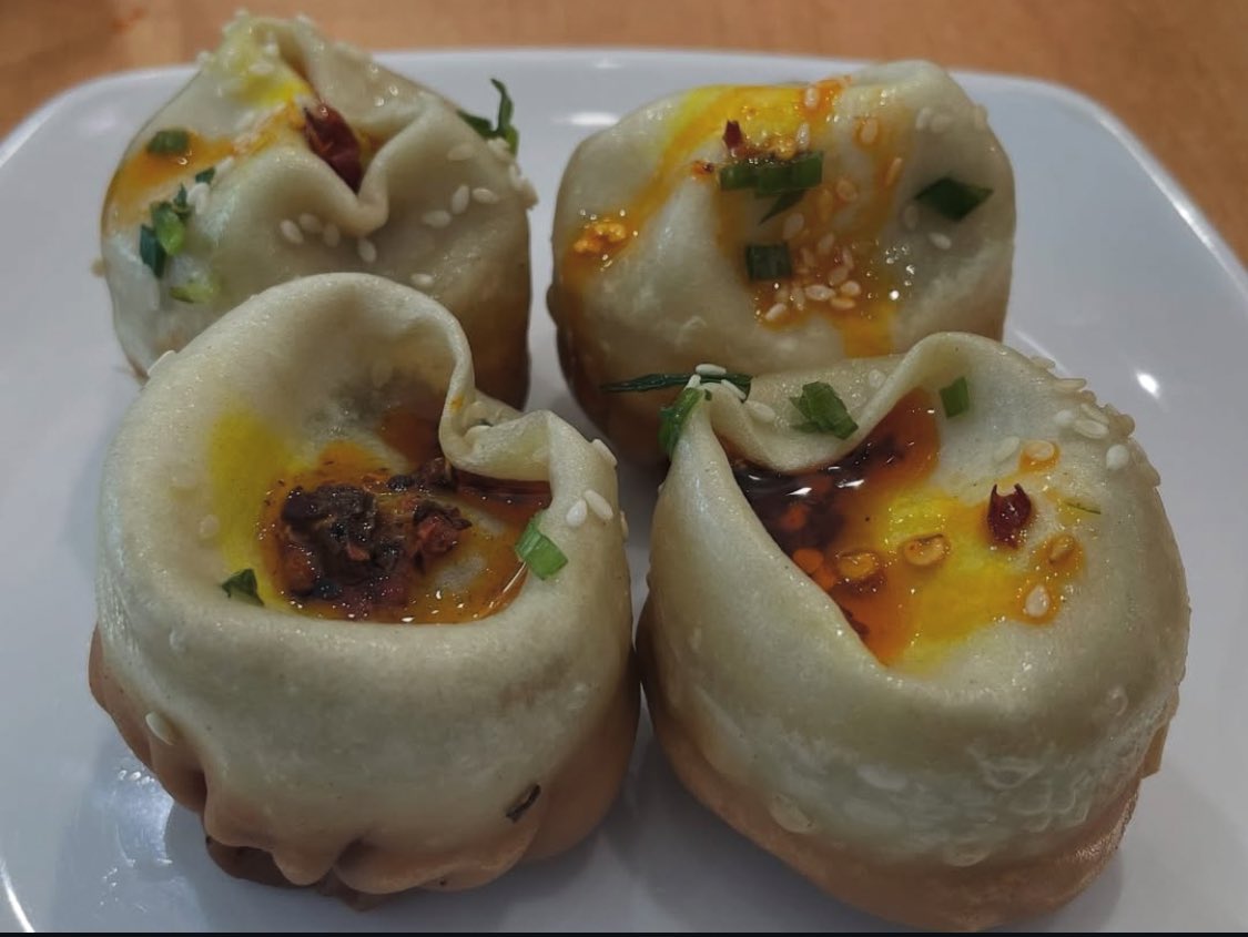 Another W for the good guys!!! To celebrate, our favourite bites at Sang-Ji Fried Bao (5461 Yonge St). These handmade pork soup dumplings are stuffed to the brim then fried to perfection… leaving the bottom crispy for both texture purposes &amp; architectural integrity! 🇨🇳