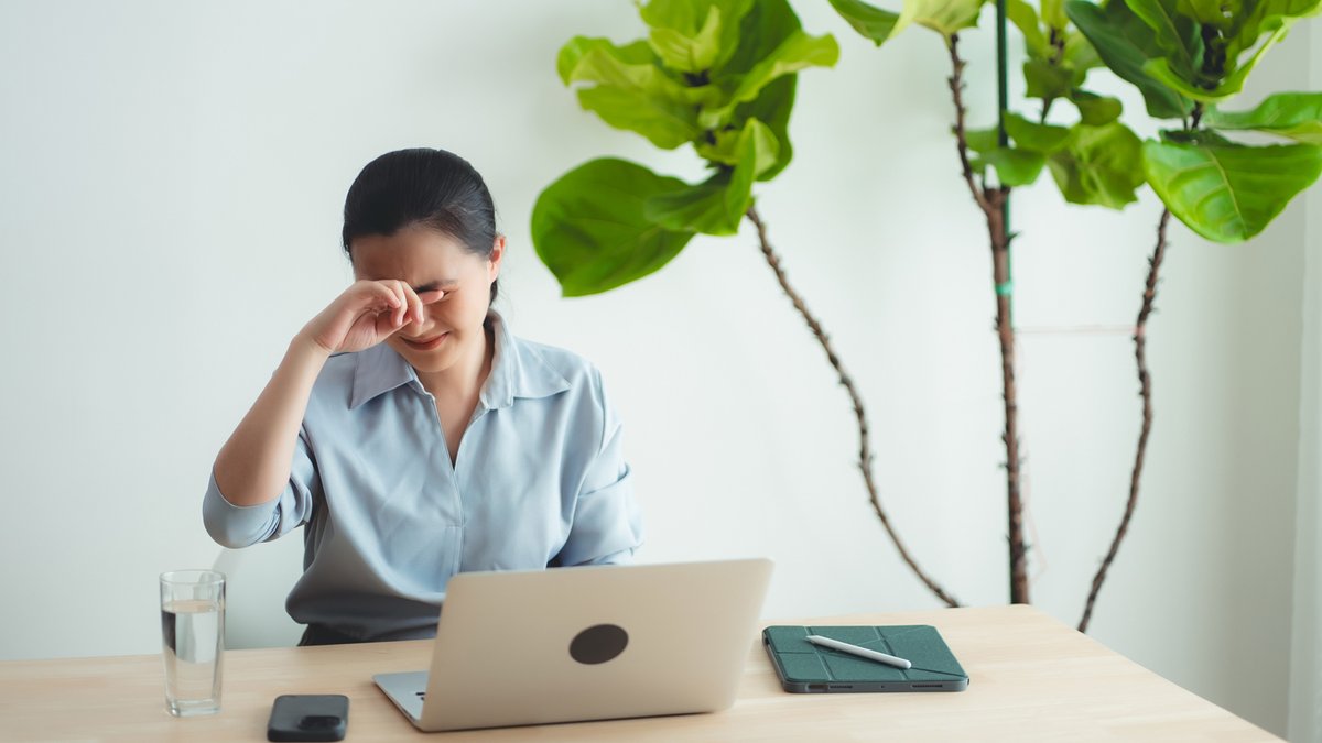 Dr. Woodward, an associate professor of ophthalmology and visual sciences, answers questions about what causes the eye infection microbial keratitis, symptoms and preventative measures.

Learn more at michmed.org/DQnYx.