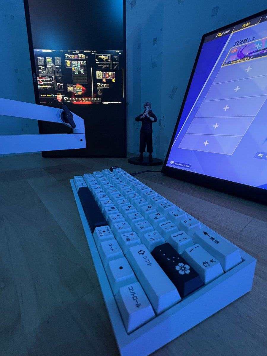 _1Meatball1_'s tweet photo. Summer 2025 set up #pc https://t.co/7P6IkZgWxu
