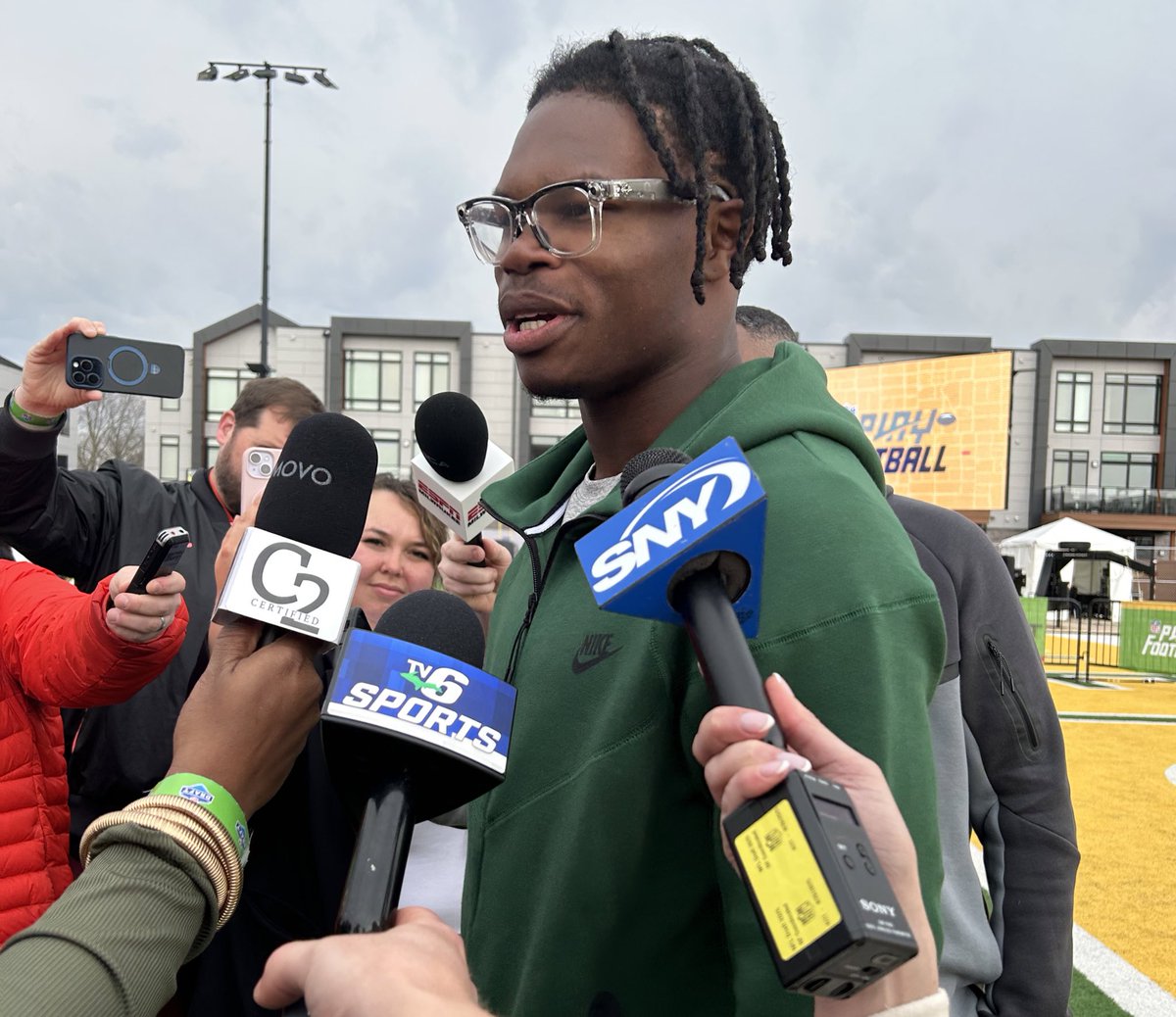 Kevin McNulty (@kevinmcnultytv6) on Twitter photo 1️⃣ day until the 2025 NFL Draft in Green Bay!
The on-site prospects joined Special Olympic athletes for a flag football clinic this morning — hear from some of them tonight on your <a href="/wluctv6/">TV6 & FOX UP</a> Early News. 1️⃣ day until the 2025 NFL Draft in Green Bay!
The on-site prospects joined Special Olympic athletes for a flag football clinic this morning — hear from some of them tonight on your <a href="/wluctv6/">TV6 & FOX UP</a> Early News.