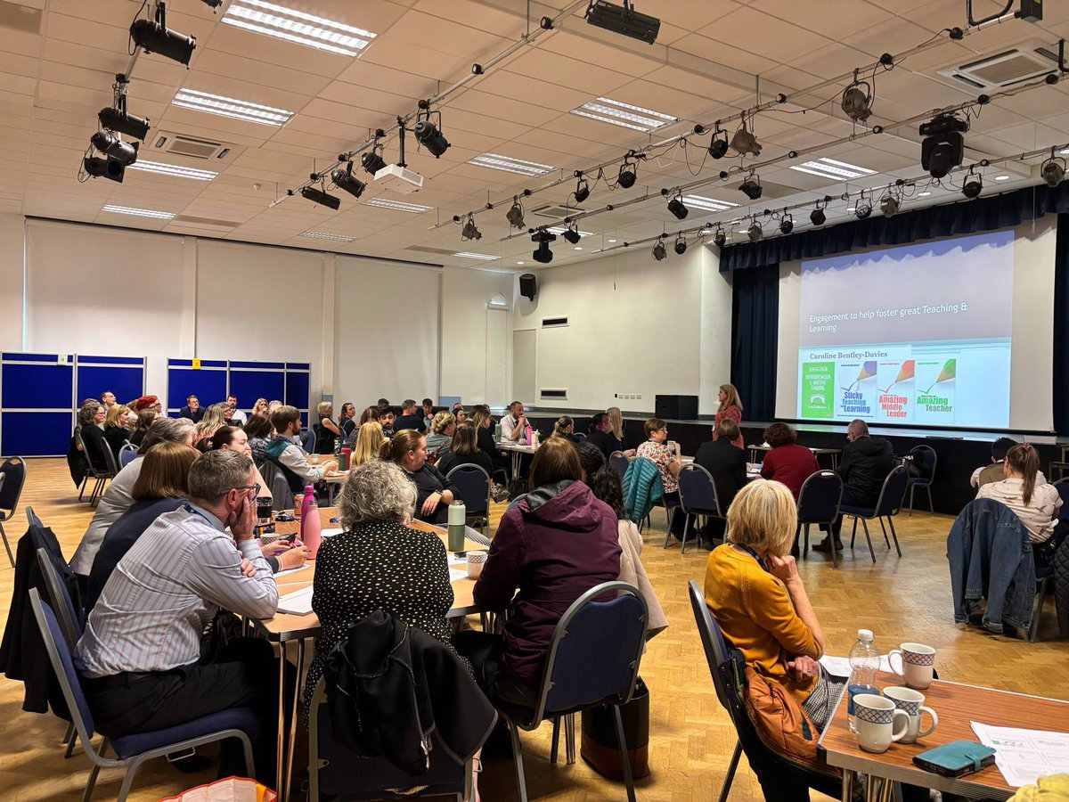 Jobaker9's tweet image. We have had a fabulous afternoon of CPD with @RealCBD bespoke session for HoDs and then a session on engagement for all staff after school. 
I have loved working with you Caroline. Everyone enjoyed it and got so much out of it. Totally recommend!
See you again in 2 weeks!!