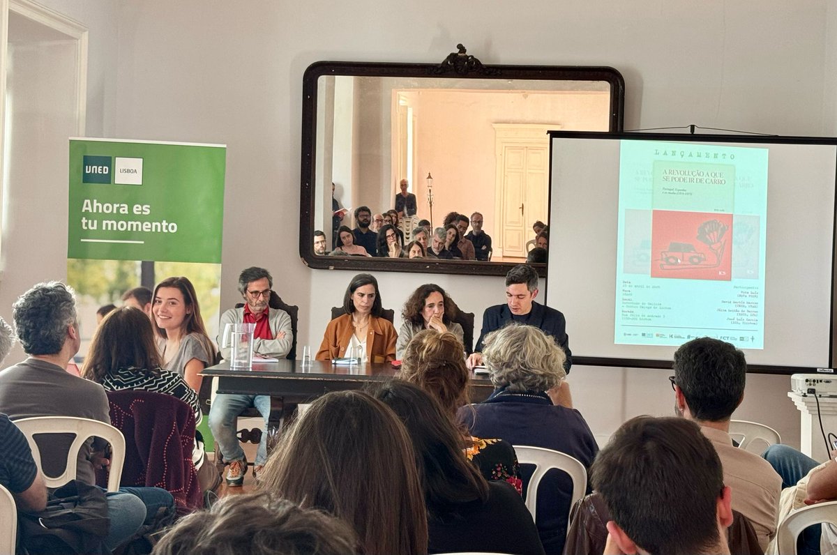 Fantástica acogida de la presentación, hoy, de "A revolução a que se pode ir de carro", de la historiadora portuguesa Rita Luís, en la sede de la UNED en Lisboa 👏📚