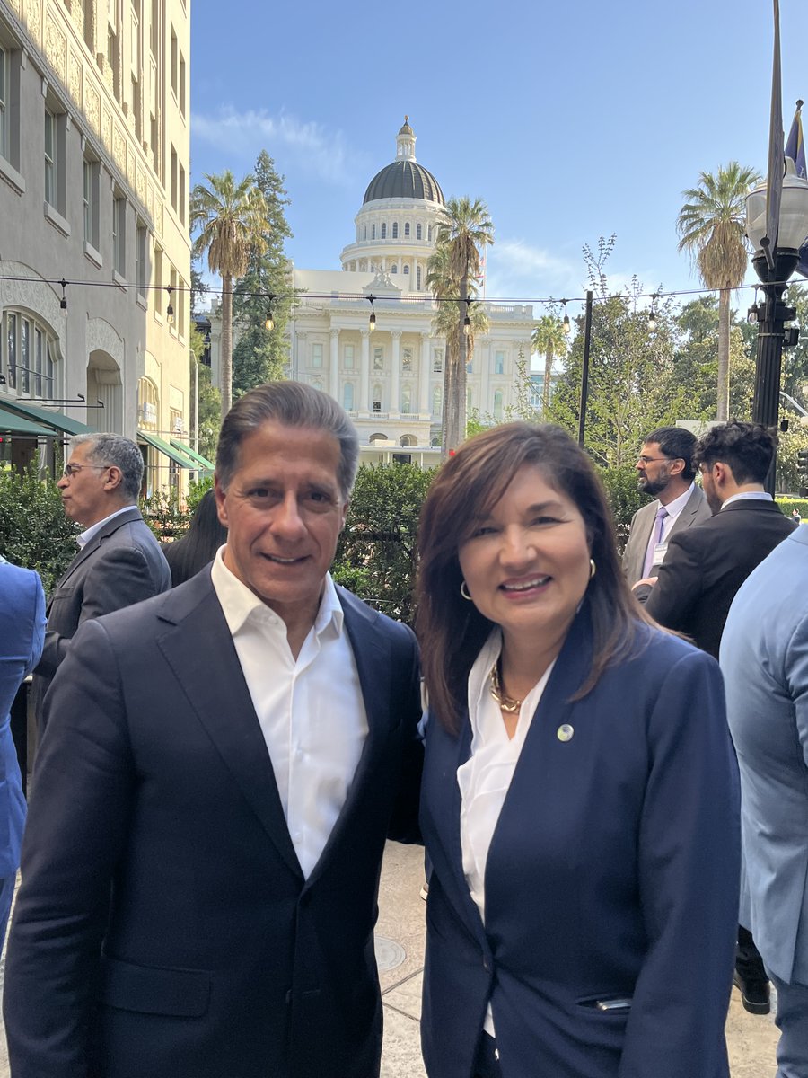 Grateful for the friendship and leadership of <a href="/LAChamberMaria/">Maria Salinas</a> in championing educational priorities for our students and the future workforce of our region through the <a href="/LAAreaChamber/">L.A. Area Chamber</a> advocacy platform.